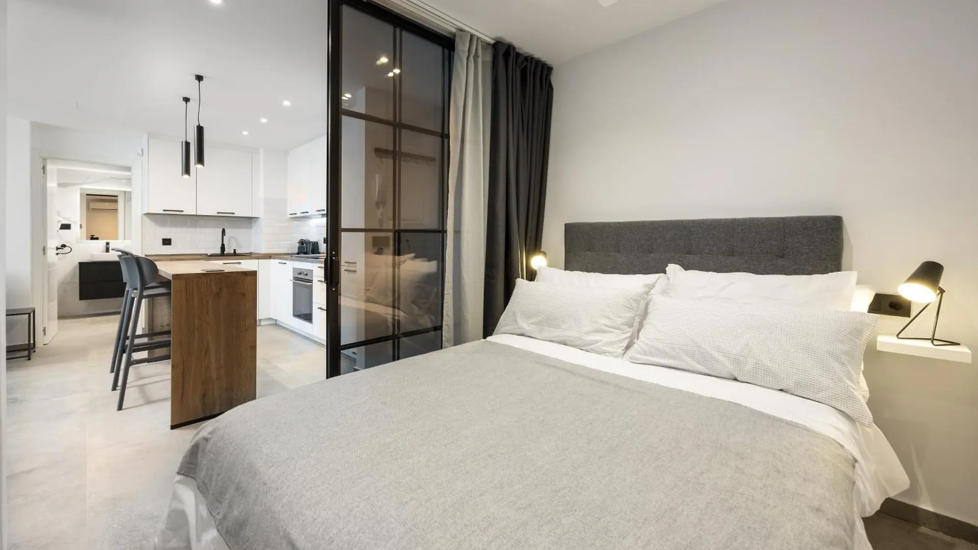 Perla Negra - Apartment With Private Beach Access Benalmadena 0*,