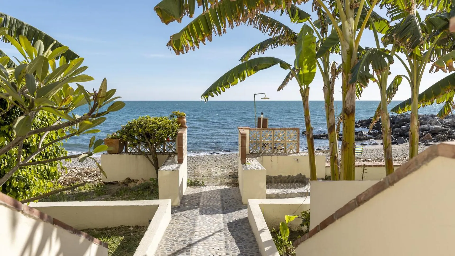 Perla Negra - Apartment With Private Beach Access Benalmadena